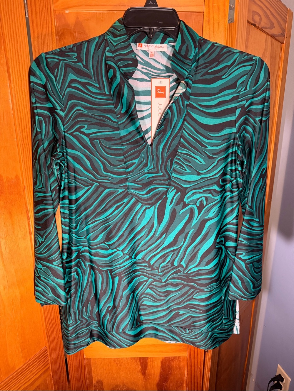 NWT Jude Connally Black & Teal Zebra-Print V-Neck Tunic Size M
